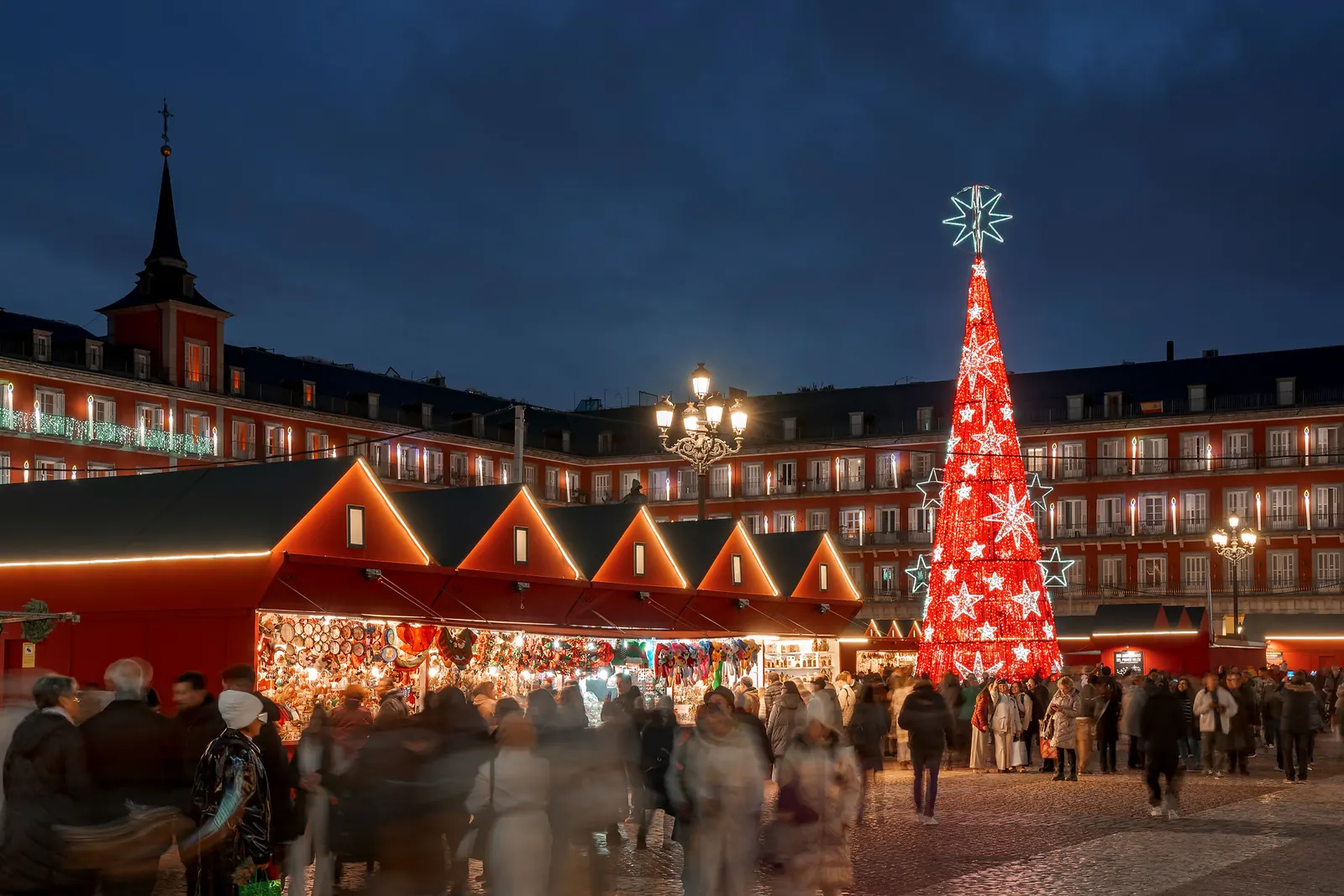 Sapin rouge de la Plaza Mayor