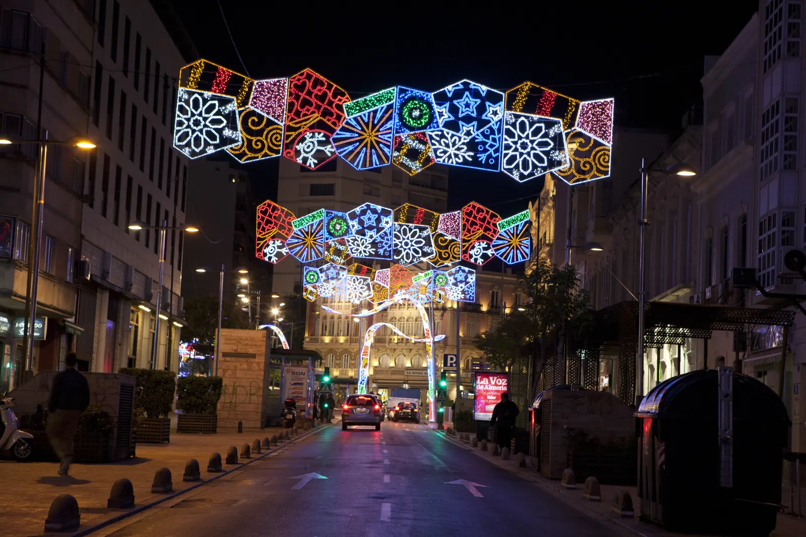 Rue aux flocons de lumière