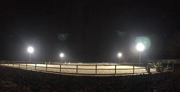 Haras du Brié : équitation, aire de jeu éclairée par Speqtris (photo 1 sur 2)